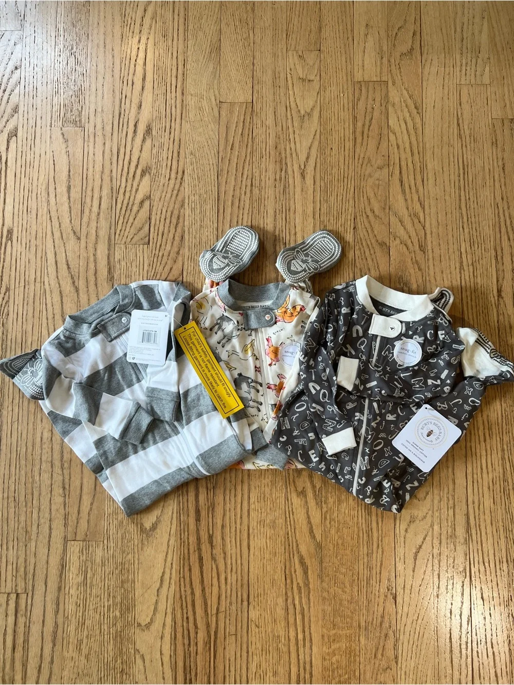 Burt's Bees Baby Gray & White Patterned Footed Pajama Set (3-Pack)